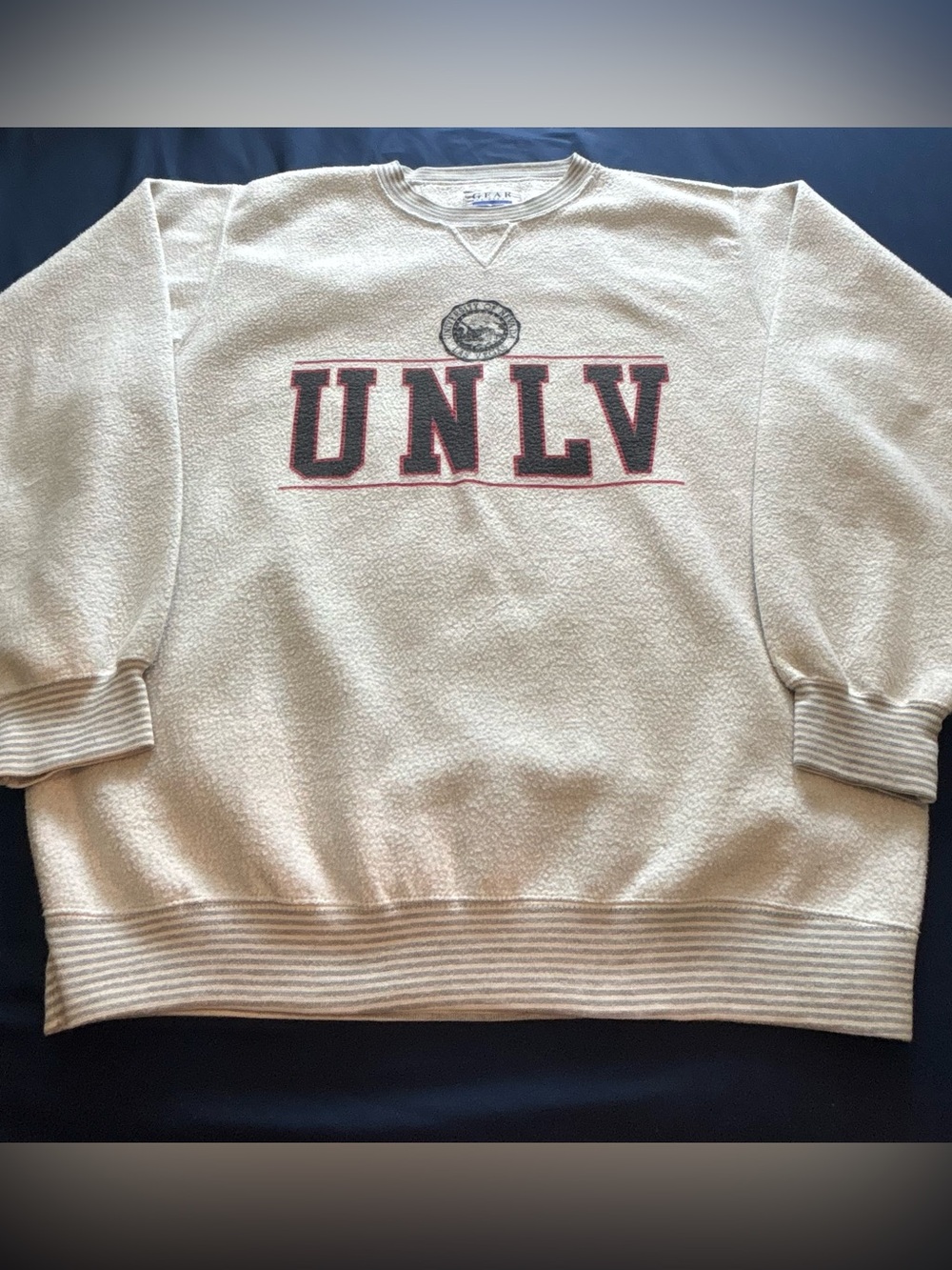 Vintage UNLV Nevada Las Vegas College Sweatshirt Size XL Gear for Sports Tag